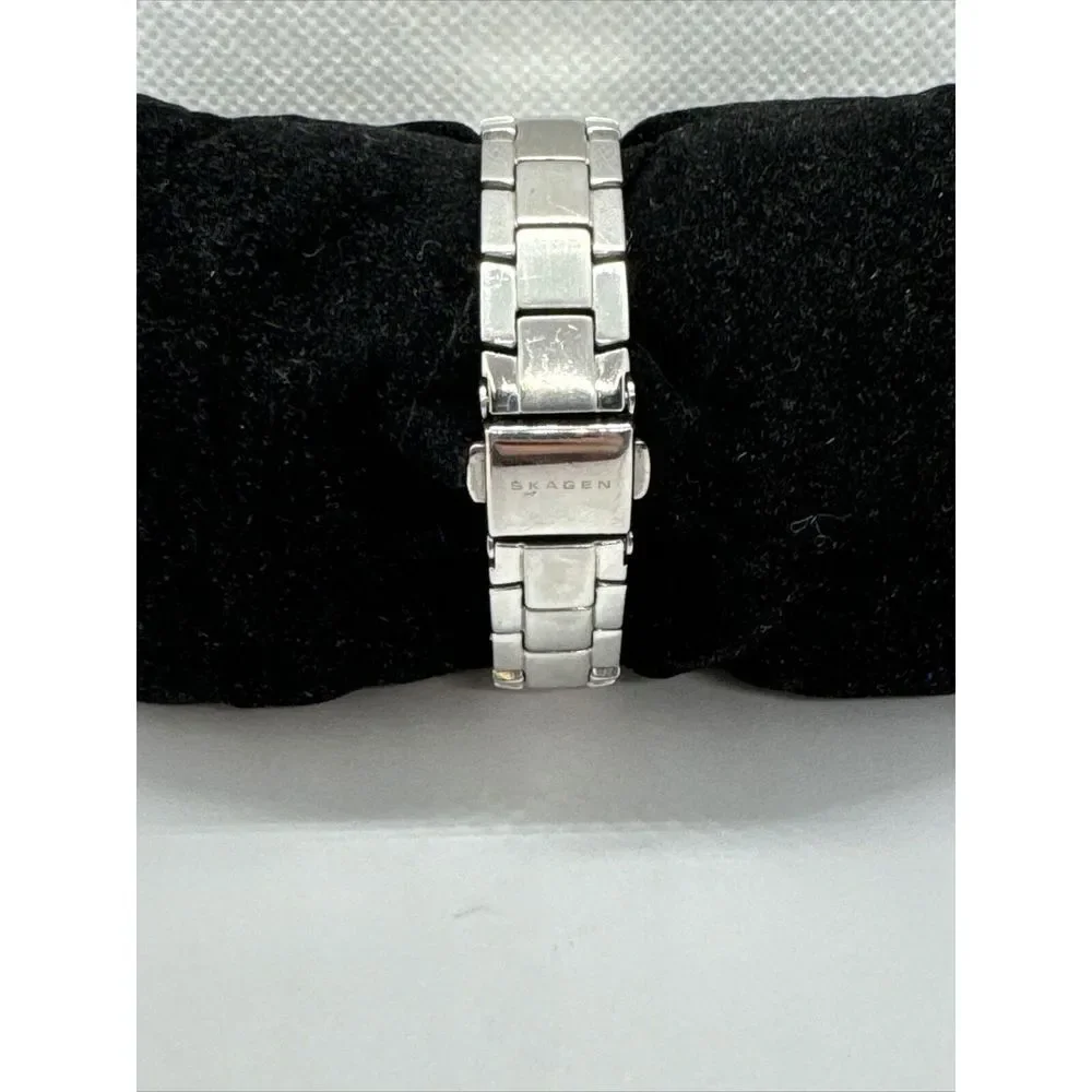 Skagen Classic 430SSXD Women's Silver Stainless Steel Analog Dial Watch JNA459
